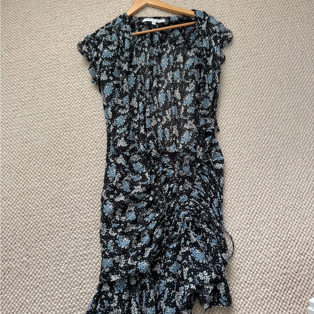 Elegant Blue and Black Patterned Dress